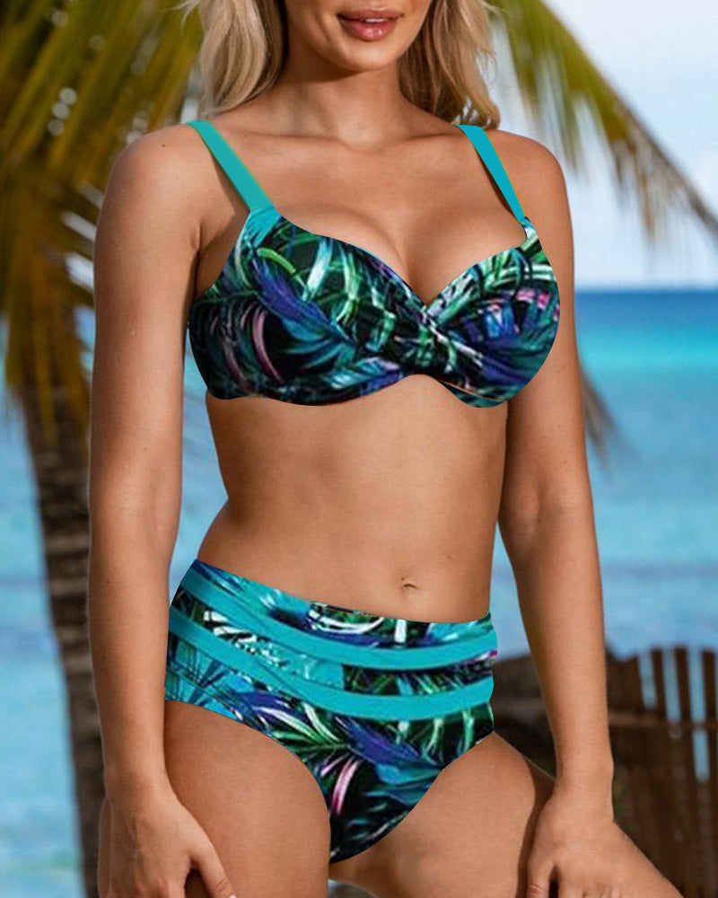 Van Wijnen Mode | Dames bikini met hoge taille en bladprint