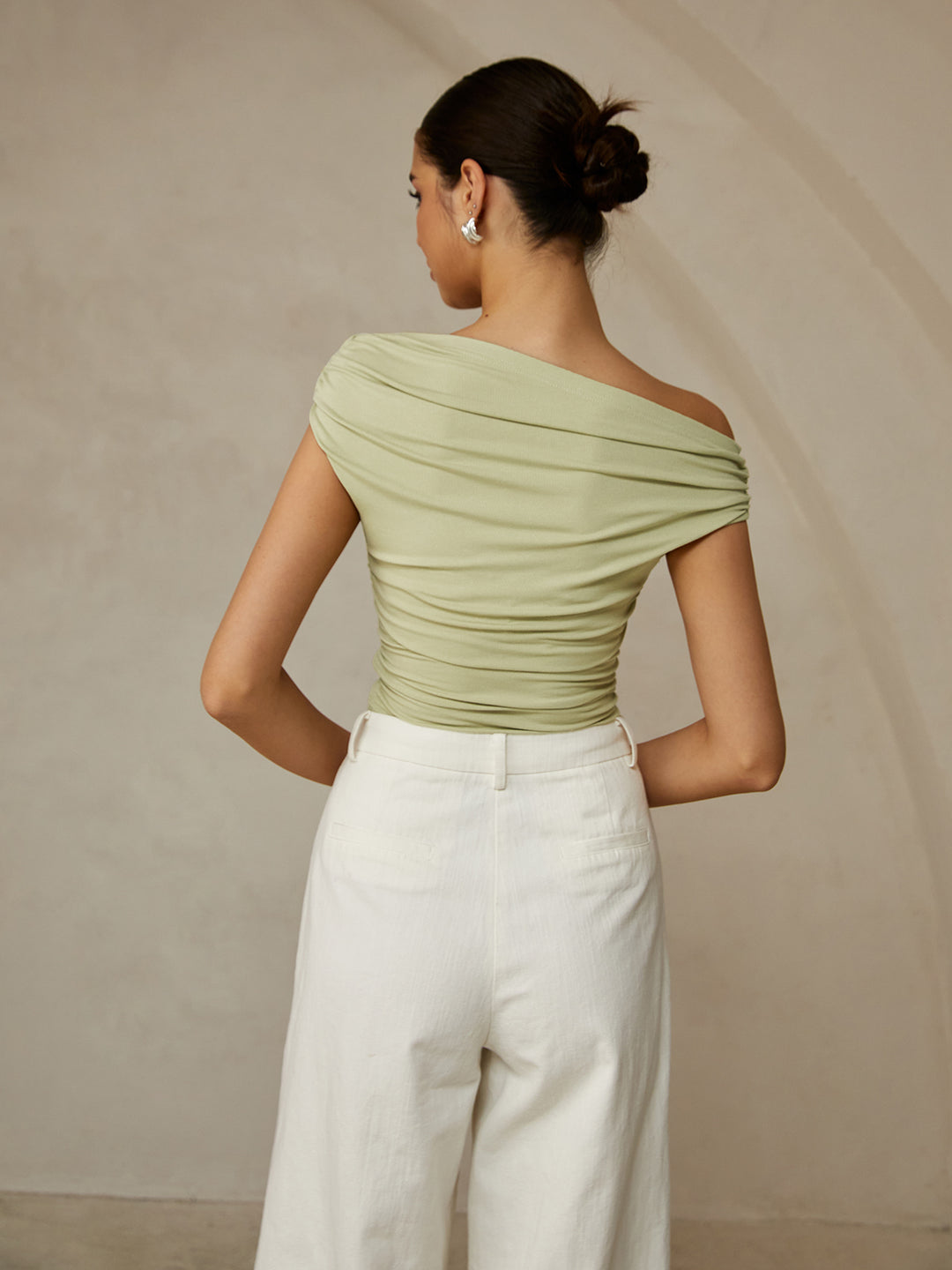 Van Wijnen Mode | Asymmetrische One Shoulder Top voor Dames