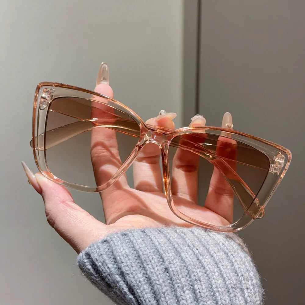 Van Wijnen Mode | Dames Cat-Eye Zonnebril
